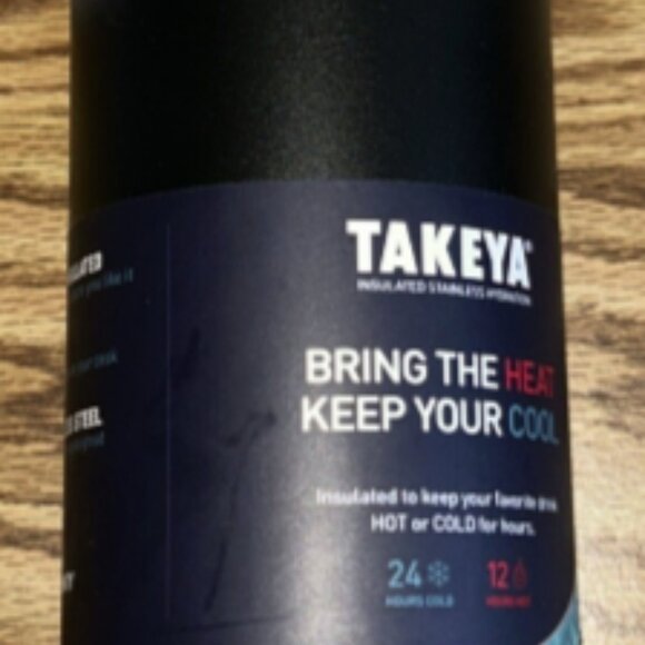 Takeya Onyx Actives Insulated Stainless Steel Water Bottle(See Description) 40oz - Picture 1 of 3